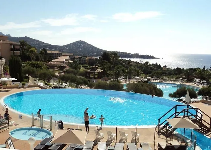 Cap Esterel, T2 Vue Mer 4 Couchages Adapte Pmr